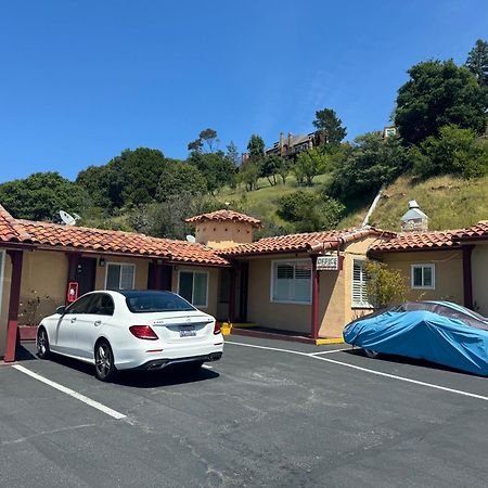 塔马尔派斯汽车旅馆 米尔谷 外观 照片